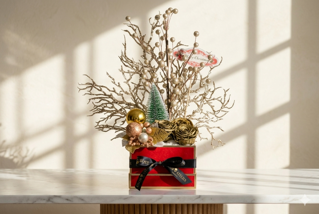 Eternal Gilia Rose by Esor Atelier with delicate petals and vibrant pink color, showcasing a preserved everlasting floral arrangement.