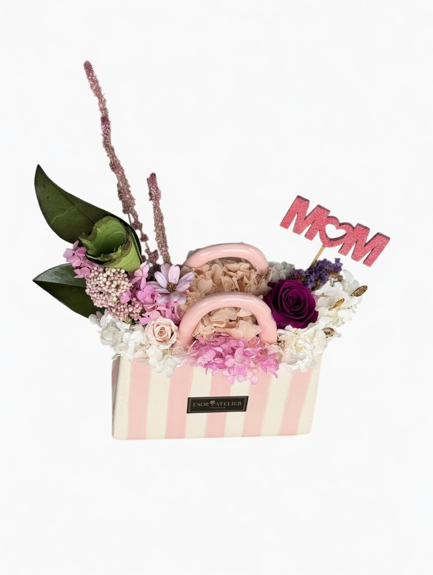 Eleanor preserved floral arrangement by Esor Atelier featuring delicate dried flowers in a stylish display.