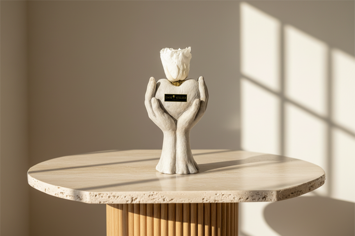 Esor Atelier Mira jewelry piece featuring elegant design and detailed craftsmanship, displayed on a neutral background.