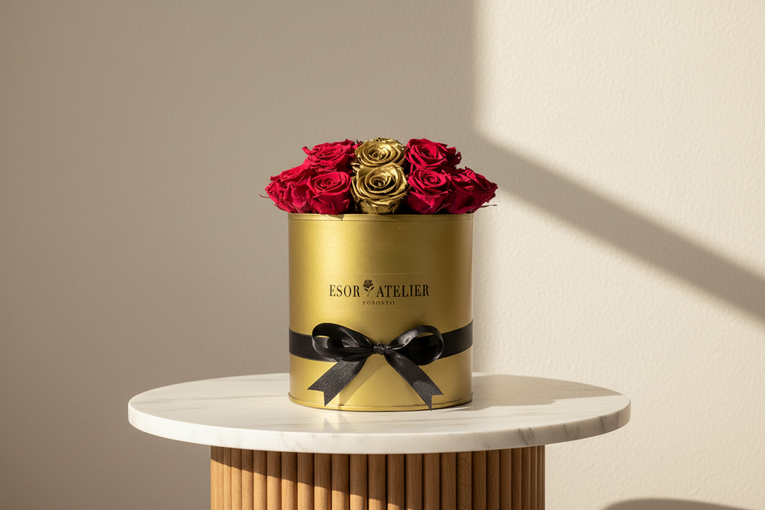 Elegant eternal rose from ESOR ATELIER's Grandeur collection, showcasing delicate, preserved rose petals in a sophisticated display.