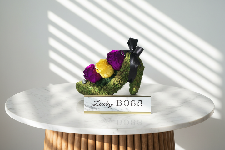 Elegant eternal rose named Emma by Esor Atelier, featuring a preserved, long-lasting flower with soft, natural petals.