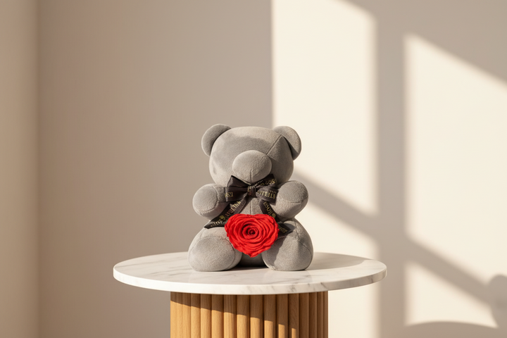 Eternal rose named Paul from Esor Atelier, featuring a preserved, long-lasting red rose displayed elegantly.