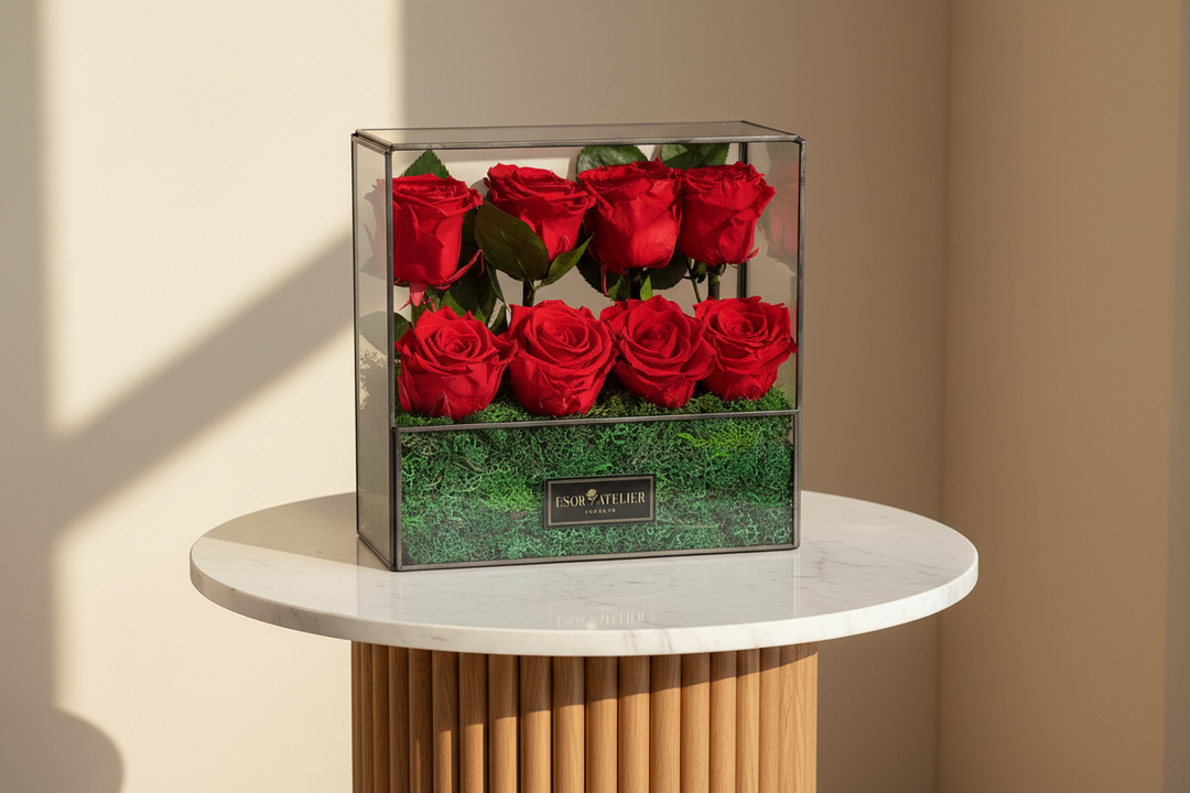 Eternal rose named Clara by Esor Atelier featuring a beautifully preserved, long-lasting rose in a delicate display.