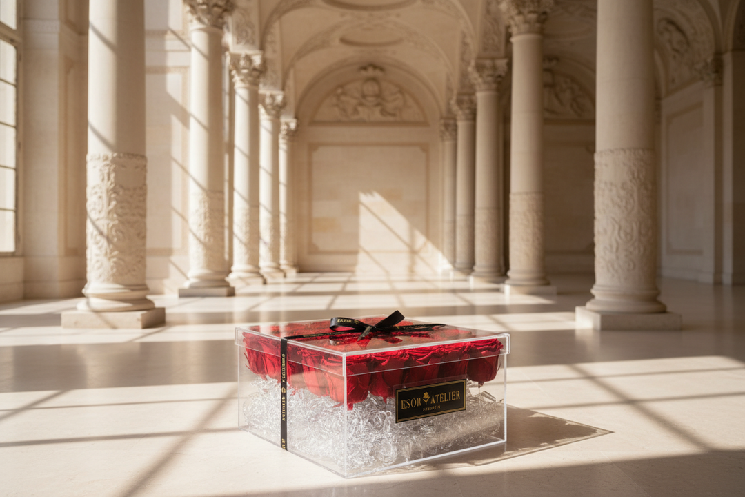 Eternal Luna Rose by Esor Atelier, a preserved pink rose in a sleek glass display, symbolizing eternal love and beauty.