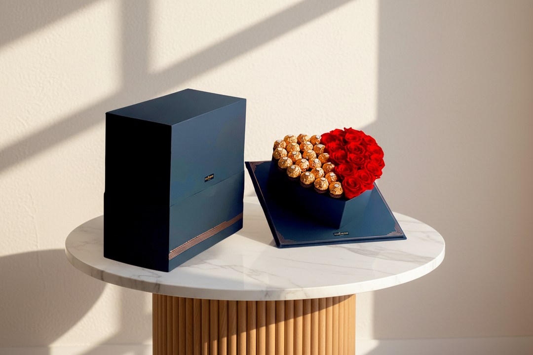 Eternal rose named Maribel from Esor Atelier, featuring a preserved, long-lasting rose in a delicate display.